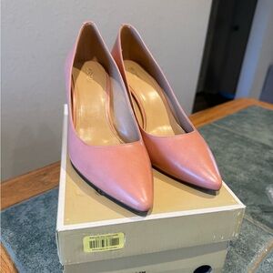 Michael Kors Light Rose Heels
